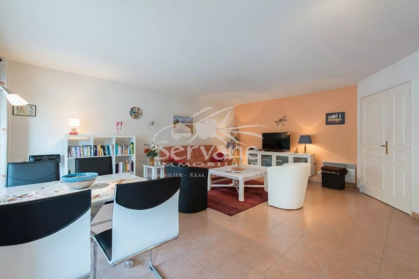 FREJUS nice 2 bedroms T3 appartment with terrace - Image 3