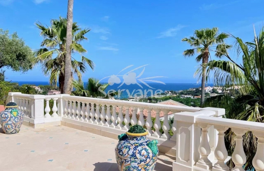 LES ISSAMBRES UNIC PROPERTY WITH SEA VIEW