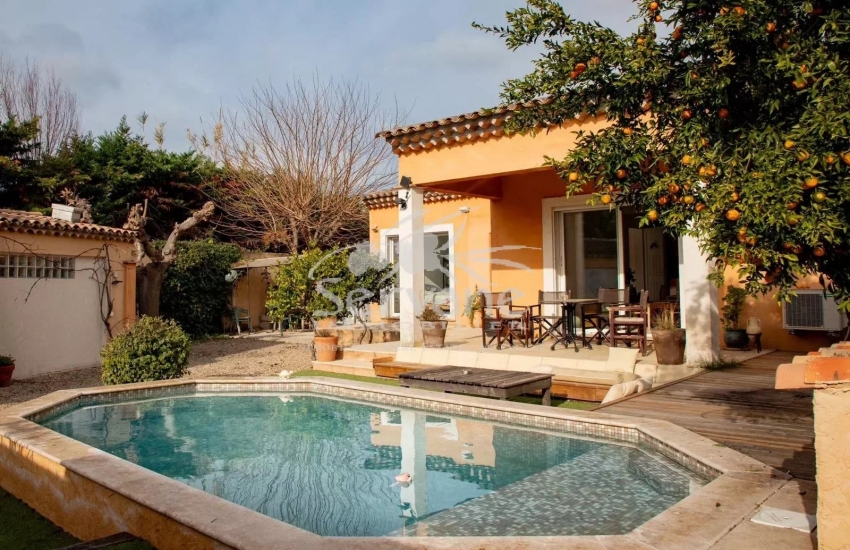 NICE T4 VILLA SETS ON 600 M² WITH POOL