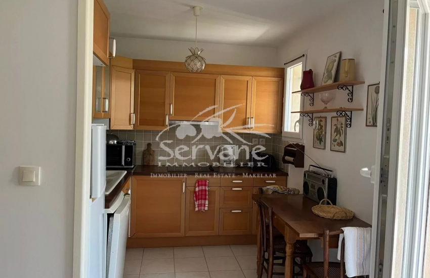 NICE 3 BEDROOMS APPARTMENT WITH TINY GARDEN OF 43 M²